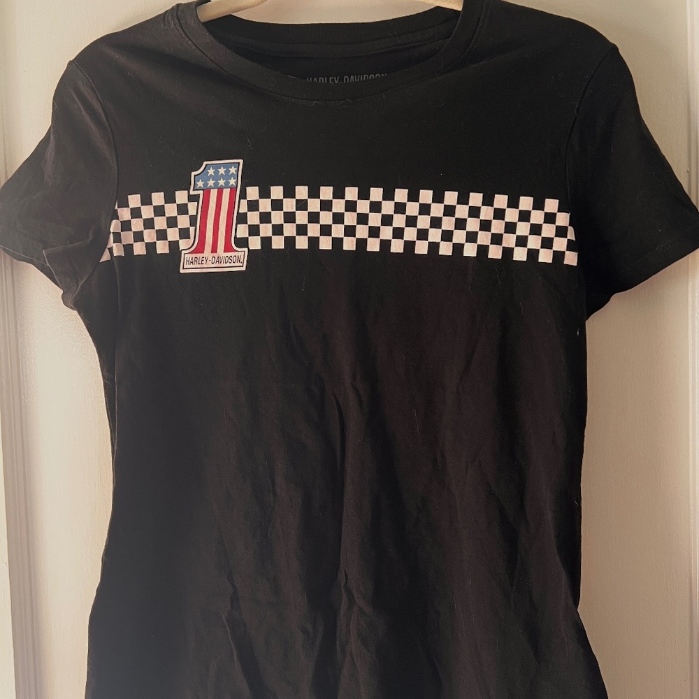 Harley Davidson woman’s Black T-shirt. Size M